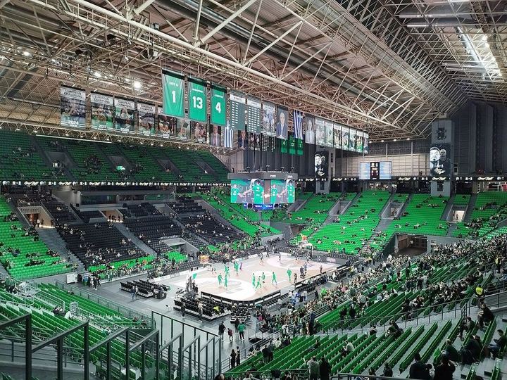 斯基拉：萨维尼奥接近加盟热刺，合同至2031年（封面配图）